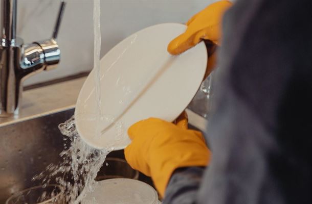 Spar tid på rengøring af opvaskemaskinen